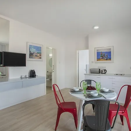 Apartment Kitieos